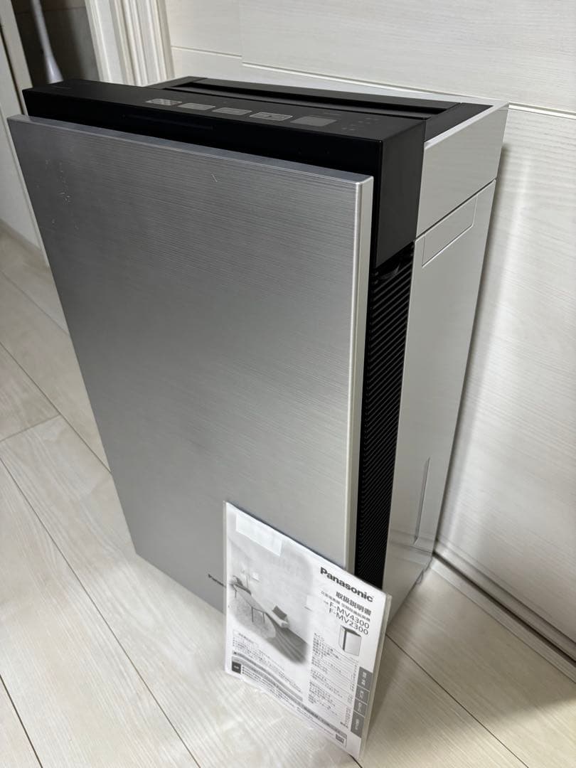 パナソニック空間除菌脱臭機加湿付きジアイーノFMV4300タブレット有り取説付♪