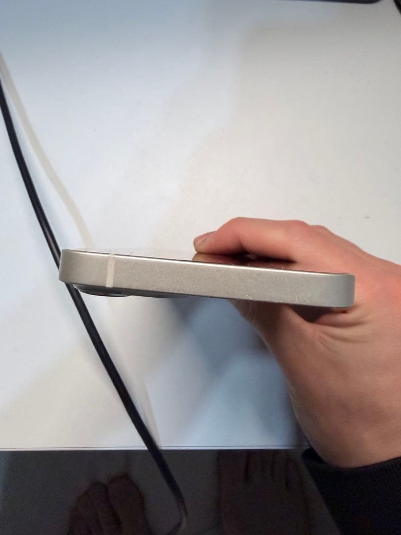 iPhone 13 128GB ホワイト