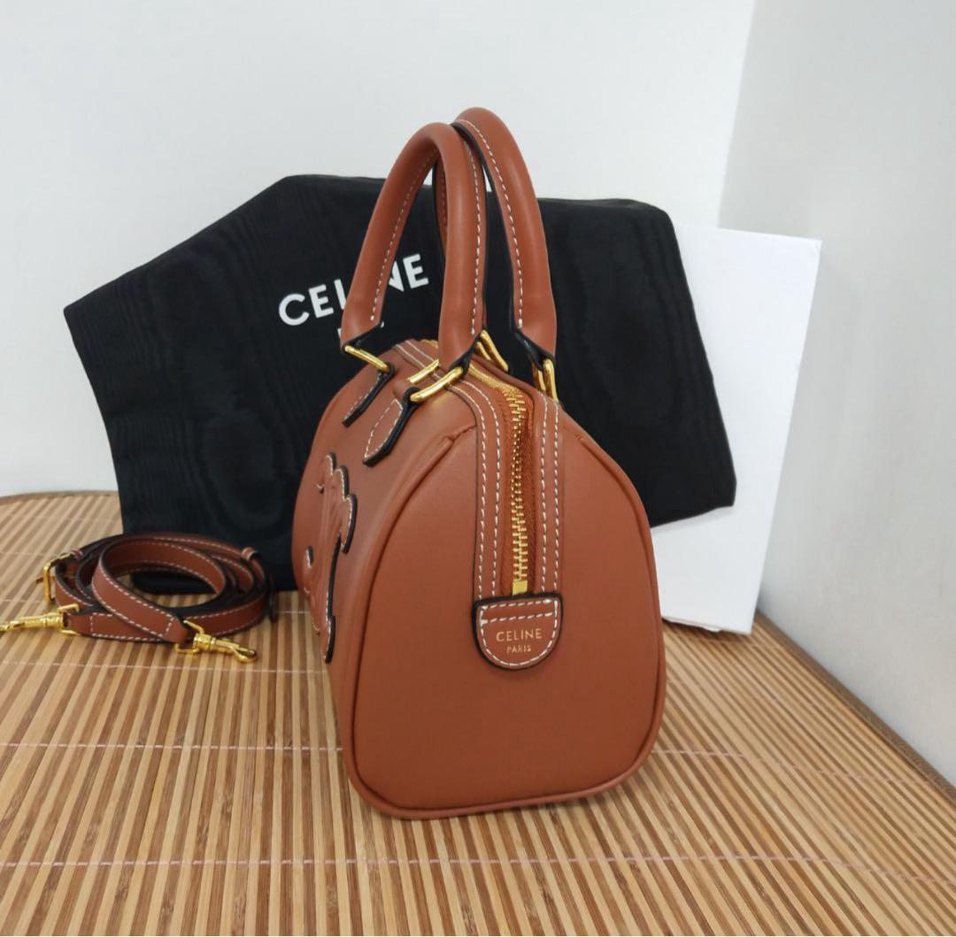 CELINE ブラウンレザー ショルダーバッグ