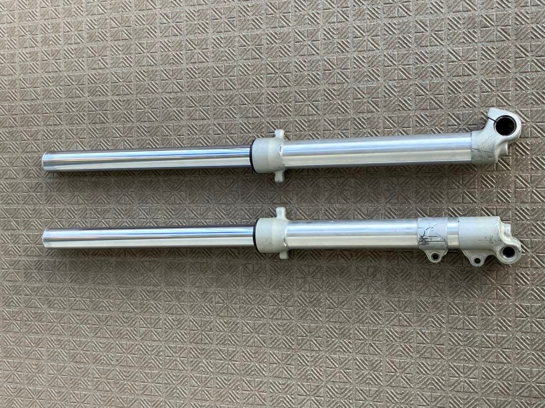 スコルパ　TYS125F フロントフォーク　黒山レーシング加工