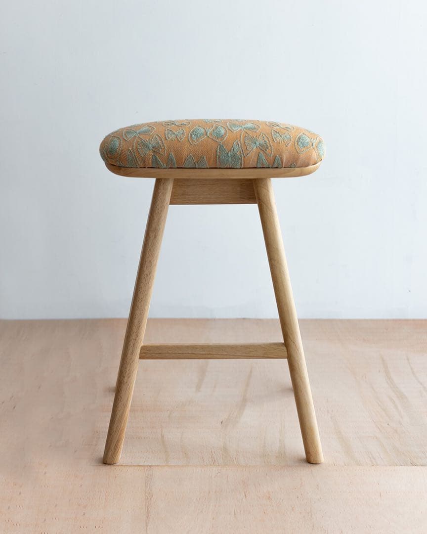 キッチンスツールNA(H630)＋ ミナペルホネンsky flower OR