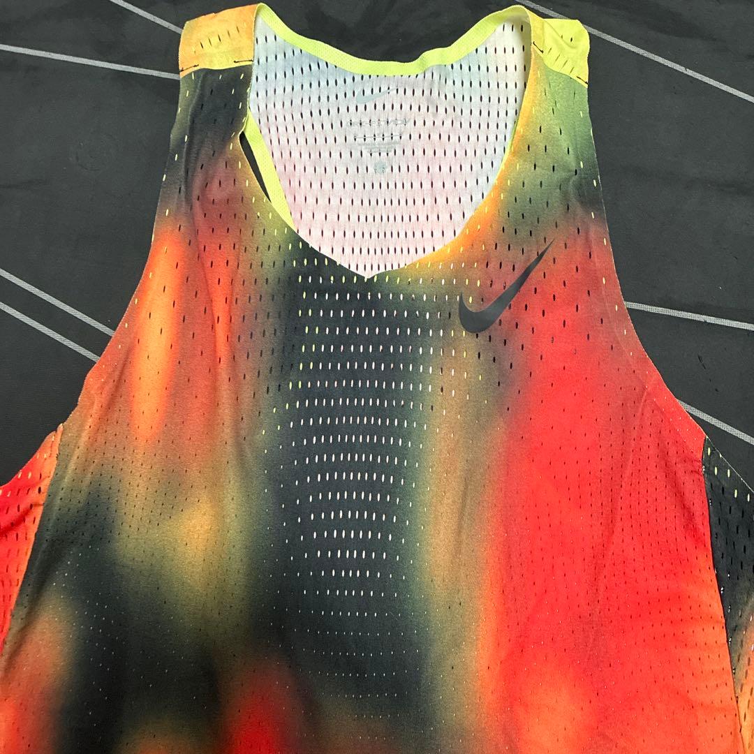 ナイキ　エアロスイフトシングレット4枚セット