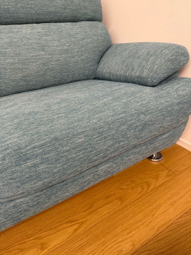 ニトリ　3人掛けソファ、スツールのセット(ターコイズブルー)