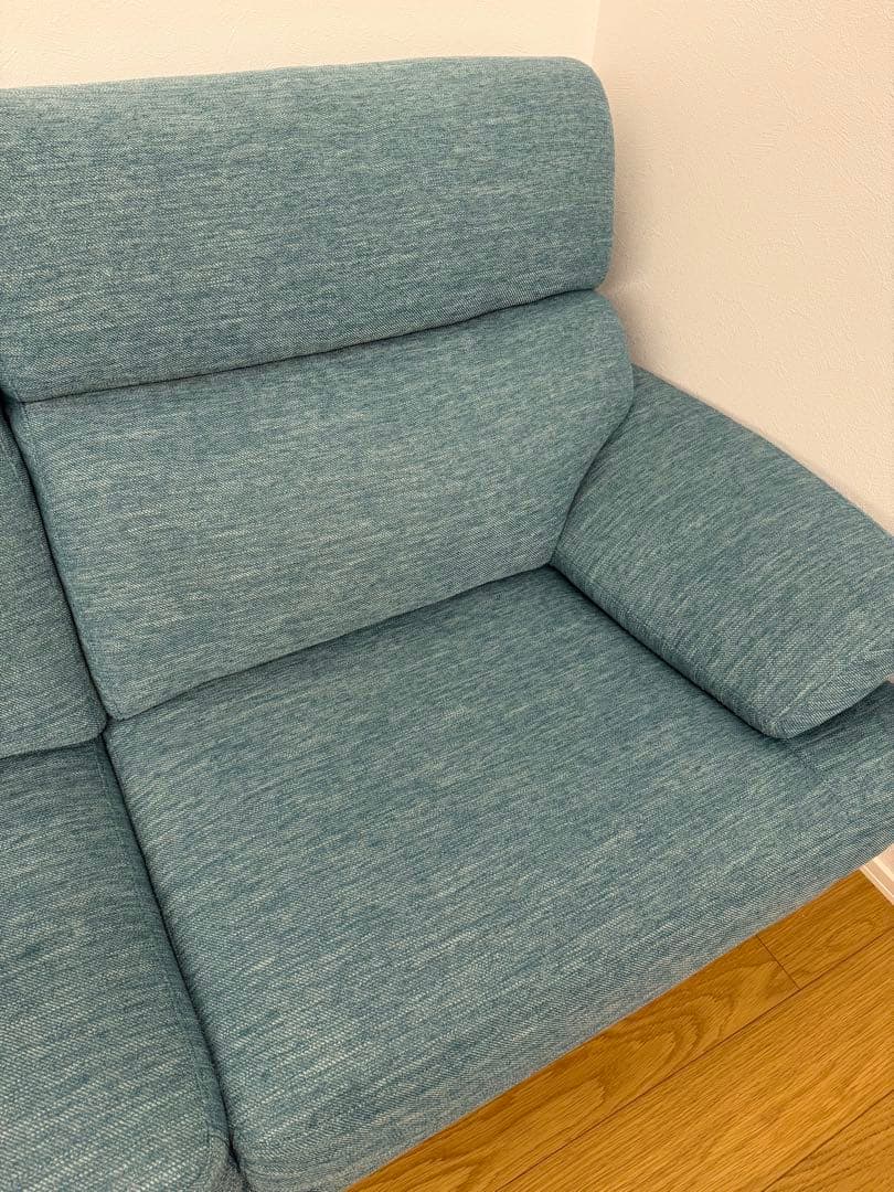 ニトリ　3人掛けソファ、スツールのセット(ターコイズブルー)