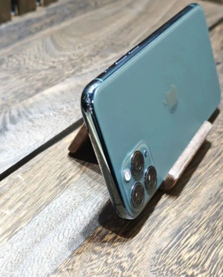 iPhone11 pro 64GB SIMロックなし　スマホ