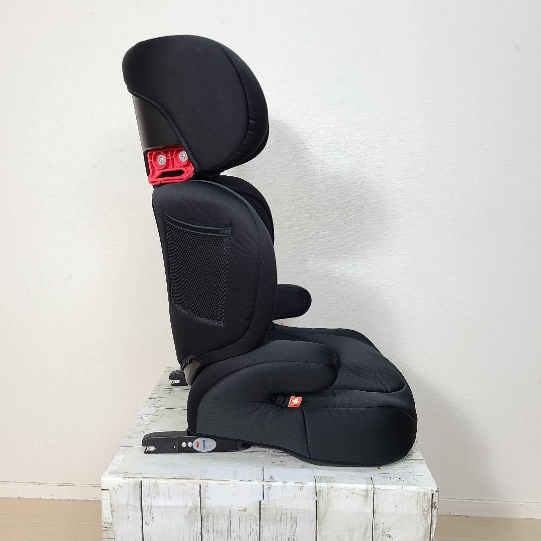 ち*こ様 ほぼ新品未使用　ジュニアシート チャイルドシート　　3歳～11歳　IS