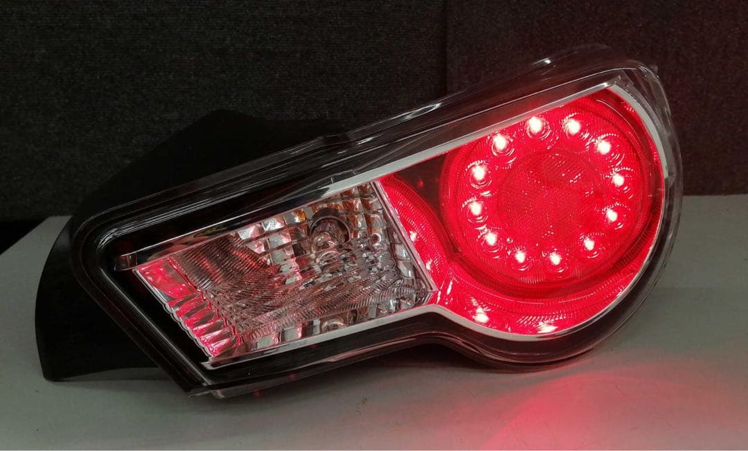 86 / BRZ 前期 テールランプ 左右セット 点灯確認済み
