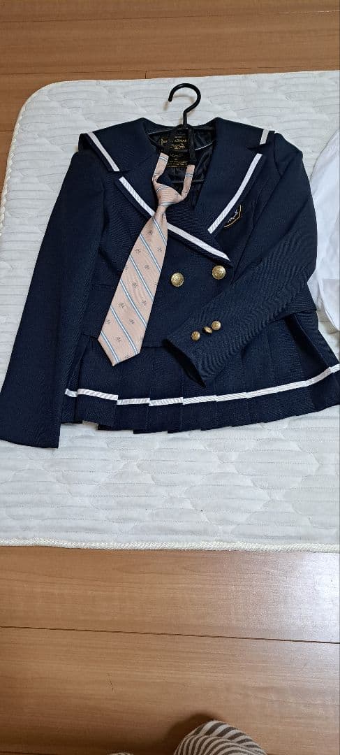 レピピアルマリオ　卒服　Mサイズ　卒業式