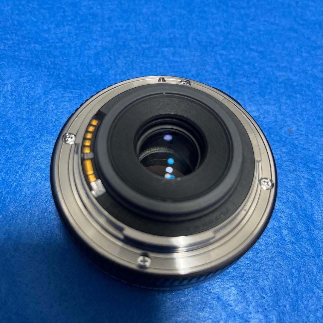 Canon EFS 24mm f/2.8 STM レンズ