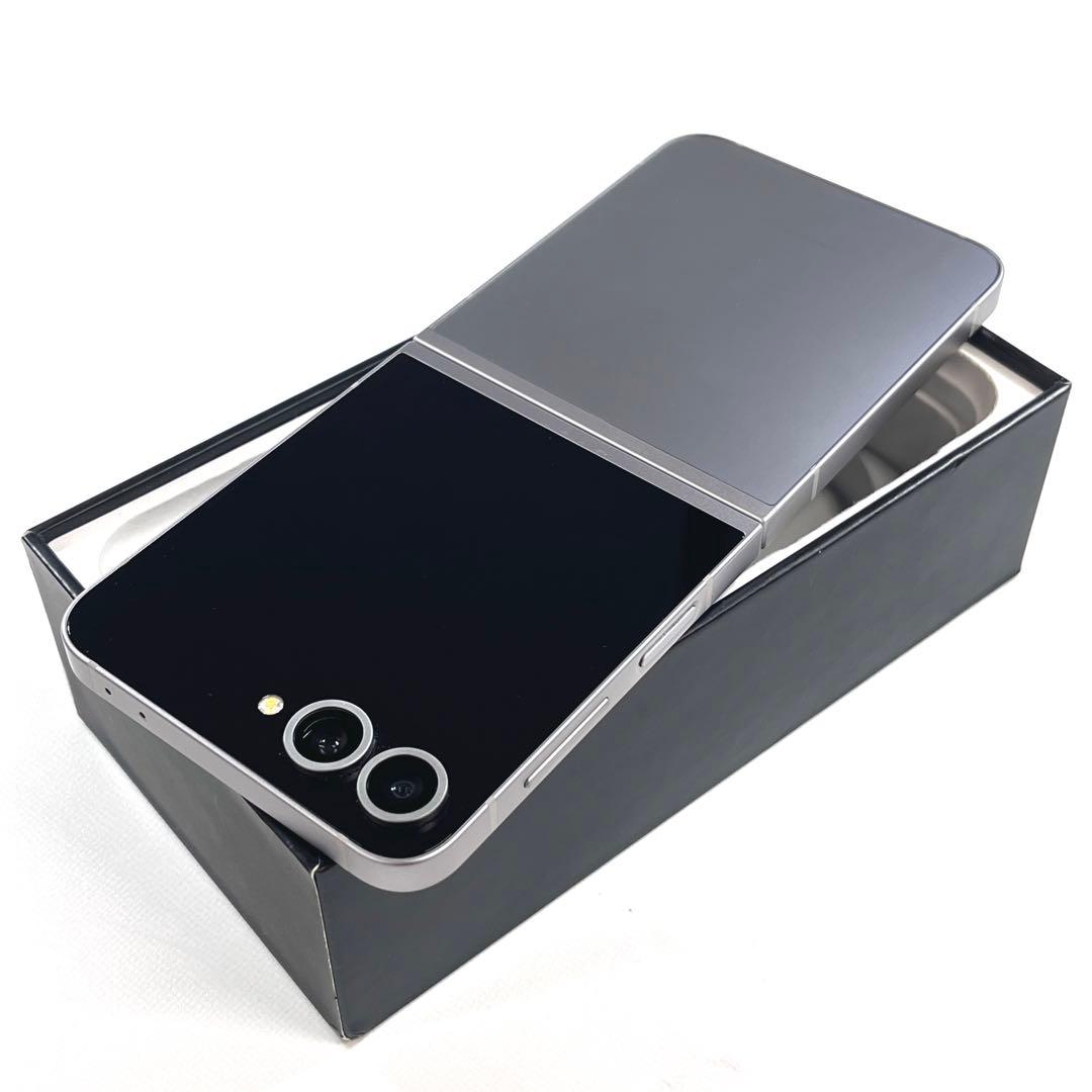 【超美品】Galaxy Z Flip6 256GB｜韓国版SIMフリー