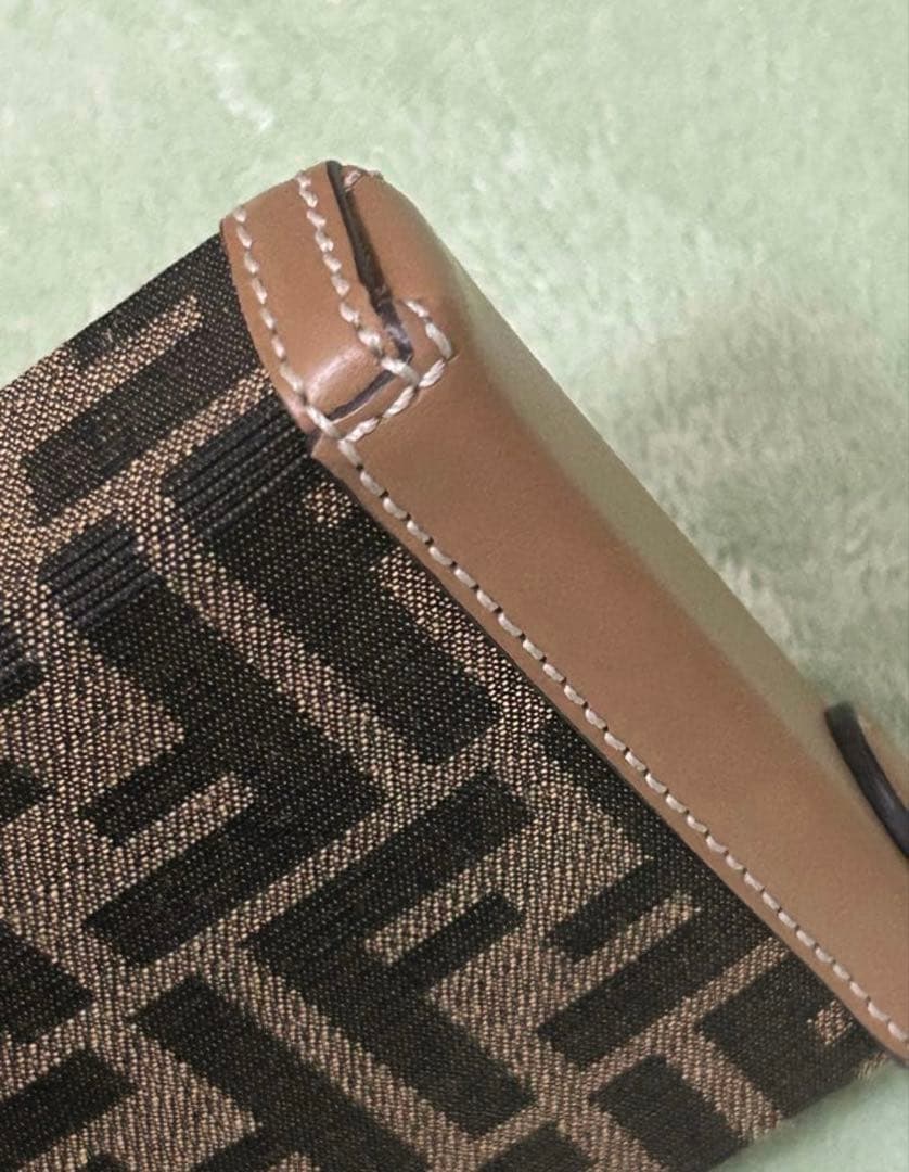 【極美品】Fendi ショルダーバッグ　ソフトトランク