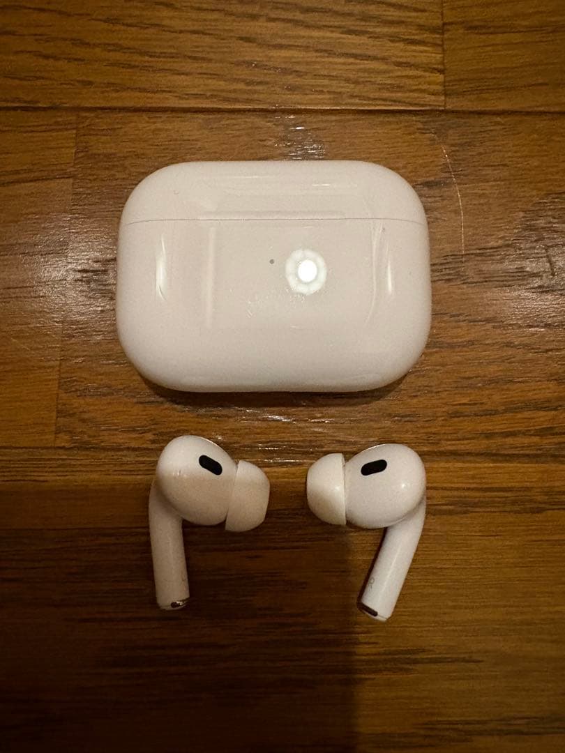 AirPods Pro第2世代Lightning ケース/イヤホン/ケーブル付き