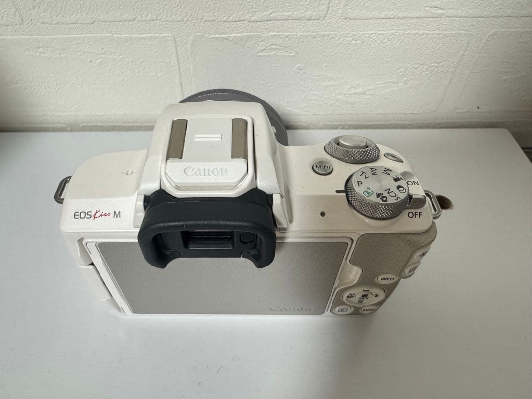 最終額 Canon EOS Kiss M ホワイト 付属品完品