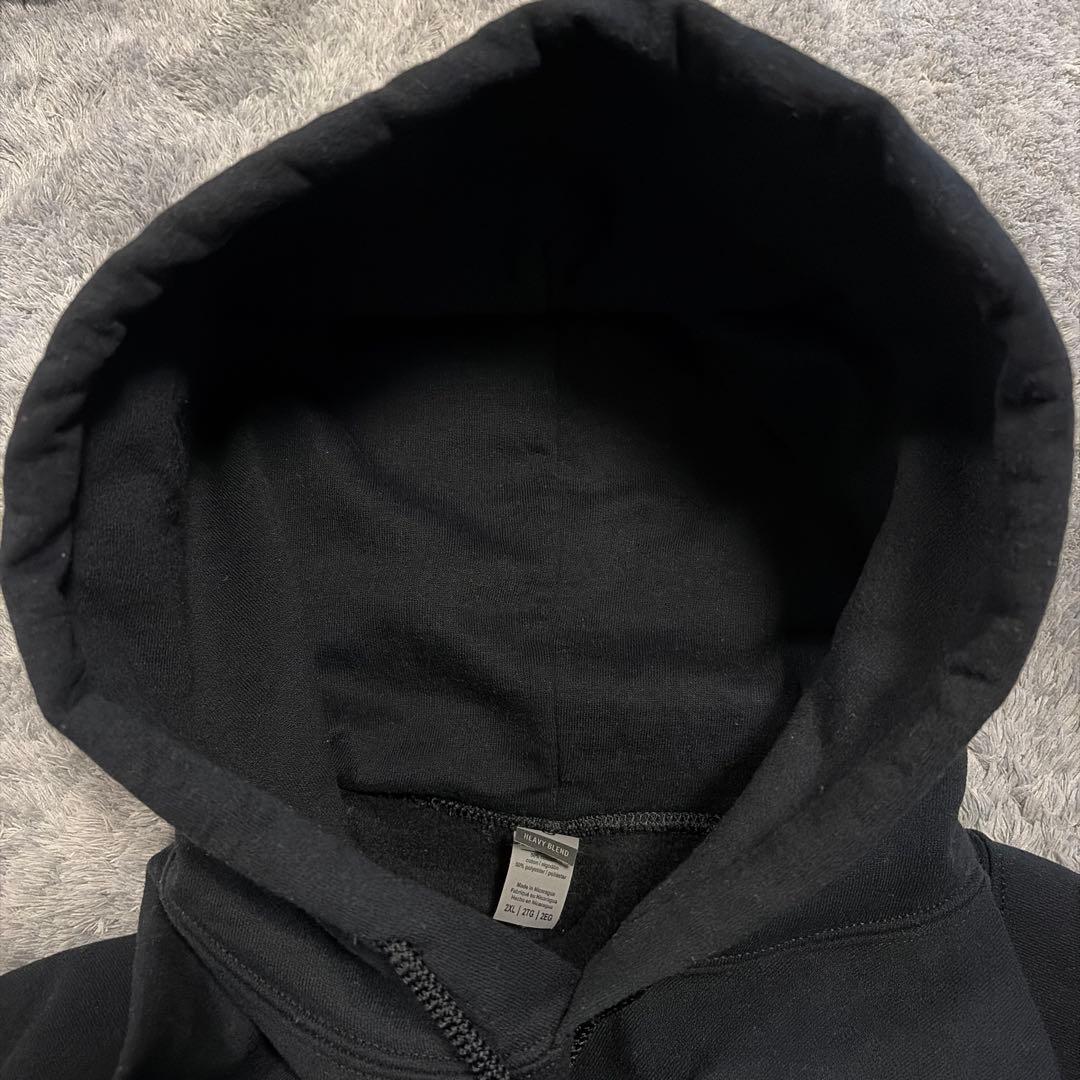 KNOSIS 蛇刺繍 フード付きパーカー 黒