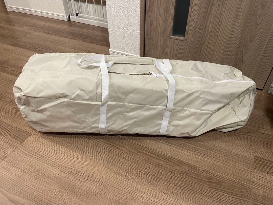 アップリカ ココネルエアープラスAB ホワイトベージュ　収納バッグ付き