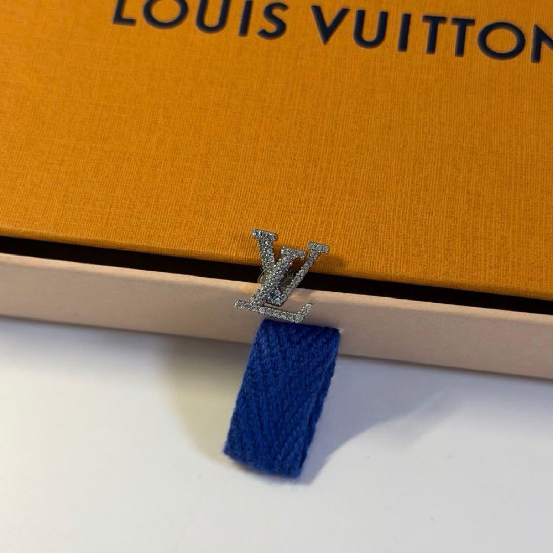 ピアス LV アイコニック ストラス