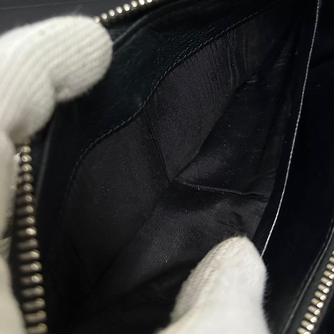 PRADA プラダ　長財布　キルティング　ナイロン　ラウンドファスナー　ブラック