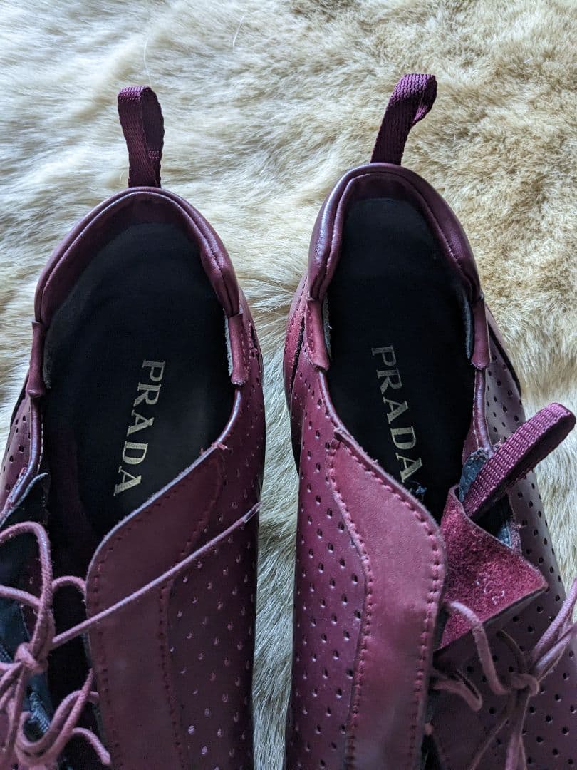 プラダ　ビジネスシューズ