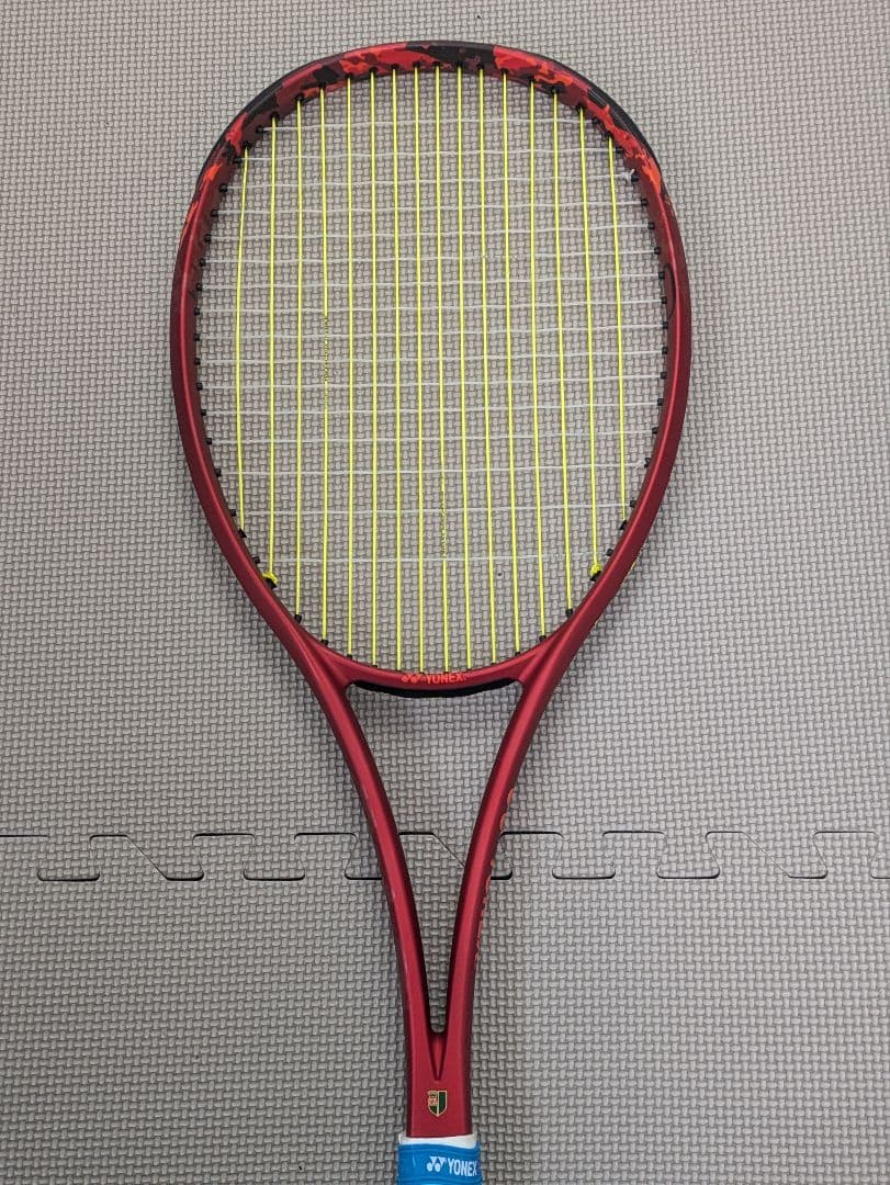 ソフトテニスラケット ジオブレイク 70V　タンゴレッドUL1