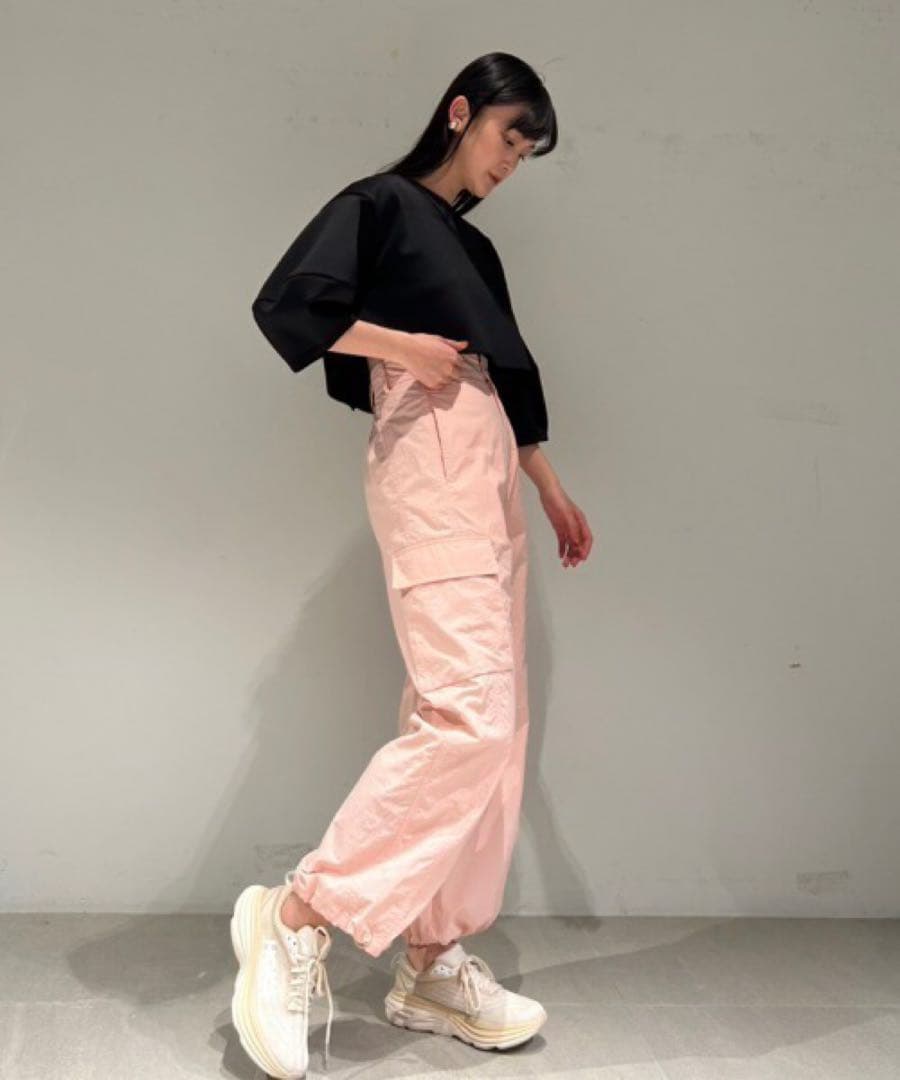emmi ナイロンフレアパンツ カーゴパンツ ピンク 1 ヨンアさん着用