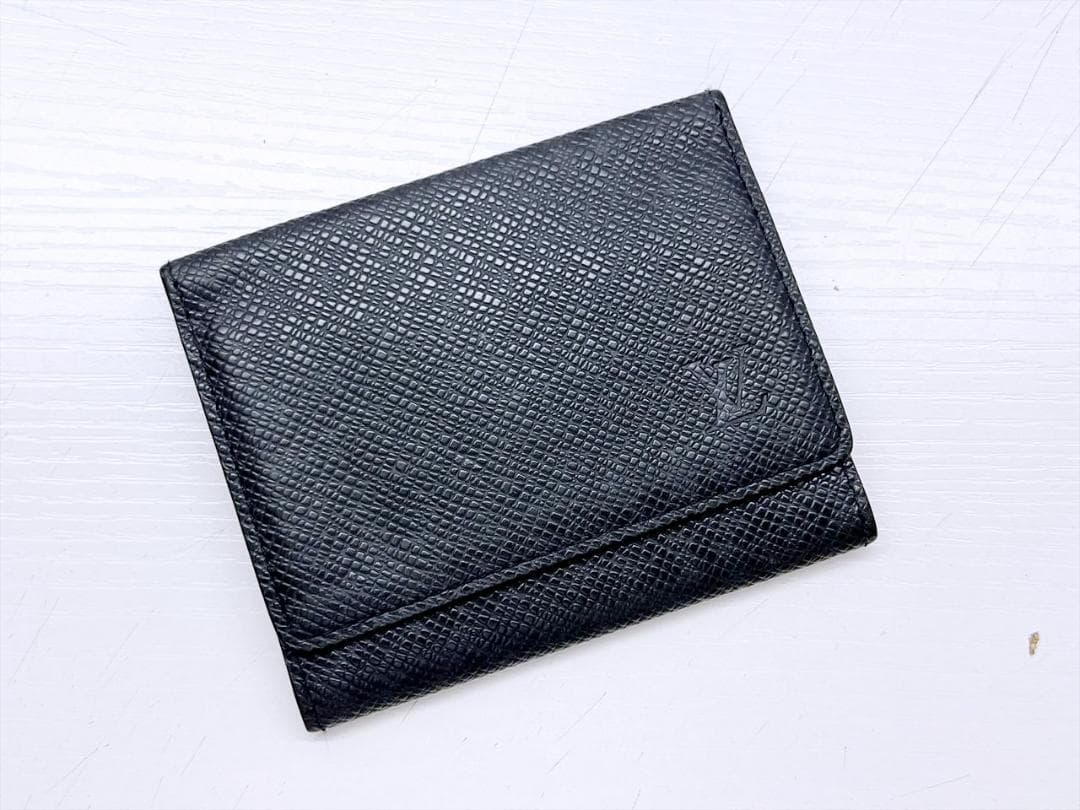 ルイヴィトン　タイガ　カルトドゥ　ヴィジット　名刺入れ　M30922