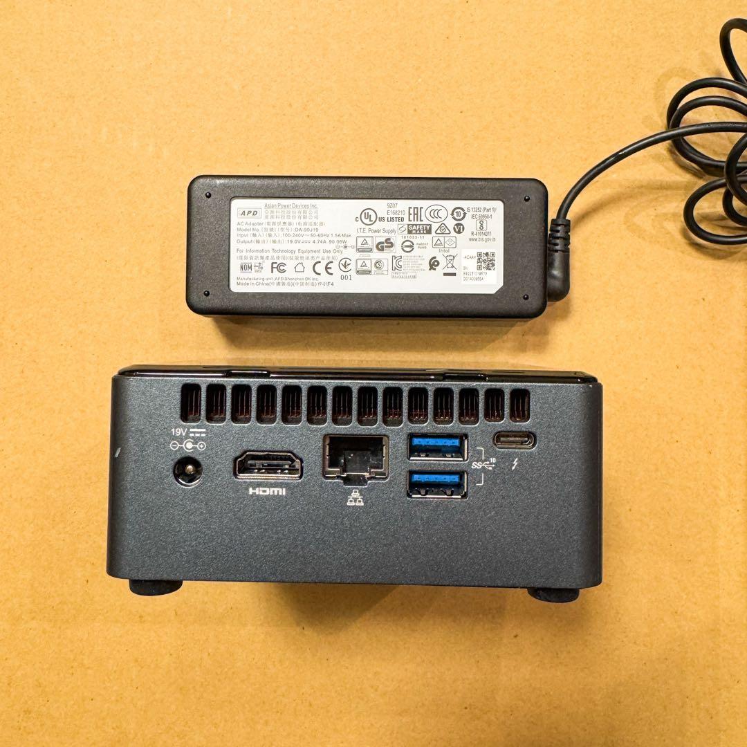 ミニPC Intel NUC8i5BEH i5 8GB SSD256GB HDD500GB