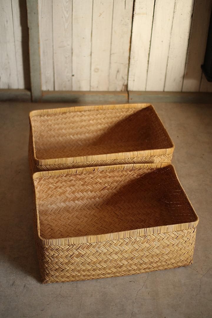 状態良く形の綺麗な古い竹編みの収納かご　行李　竹籠　篭　古道具