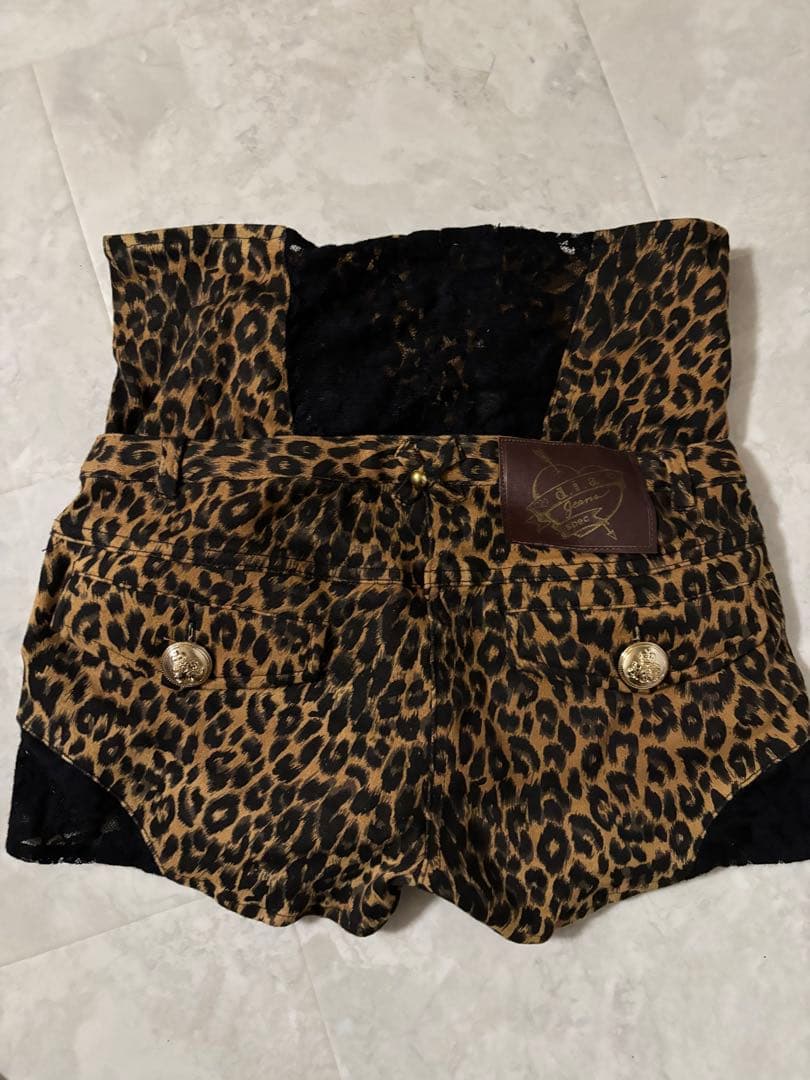 SALE平成 元祖d.i.a. 豹柄ハイウエストショートパンツ