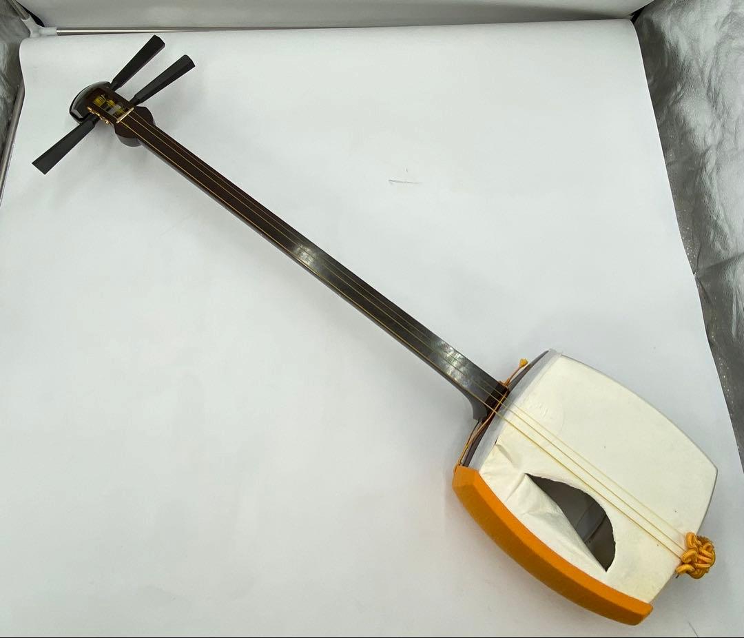 藤本流 民謡三味線 ケース付き 付属品多数