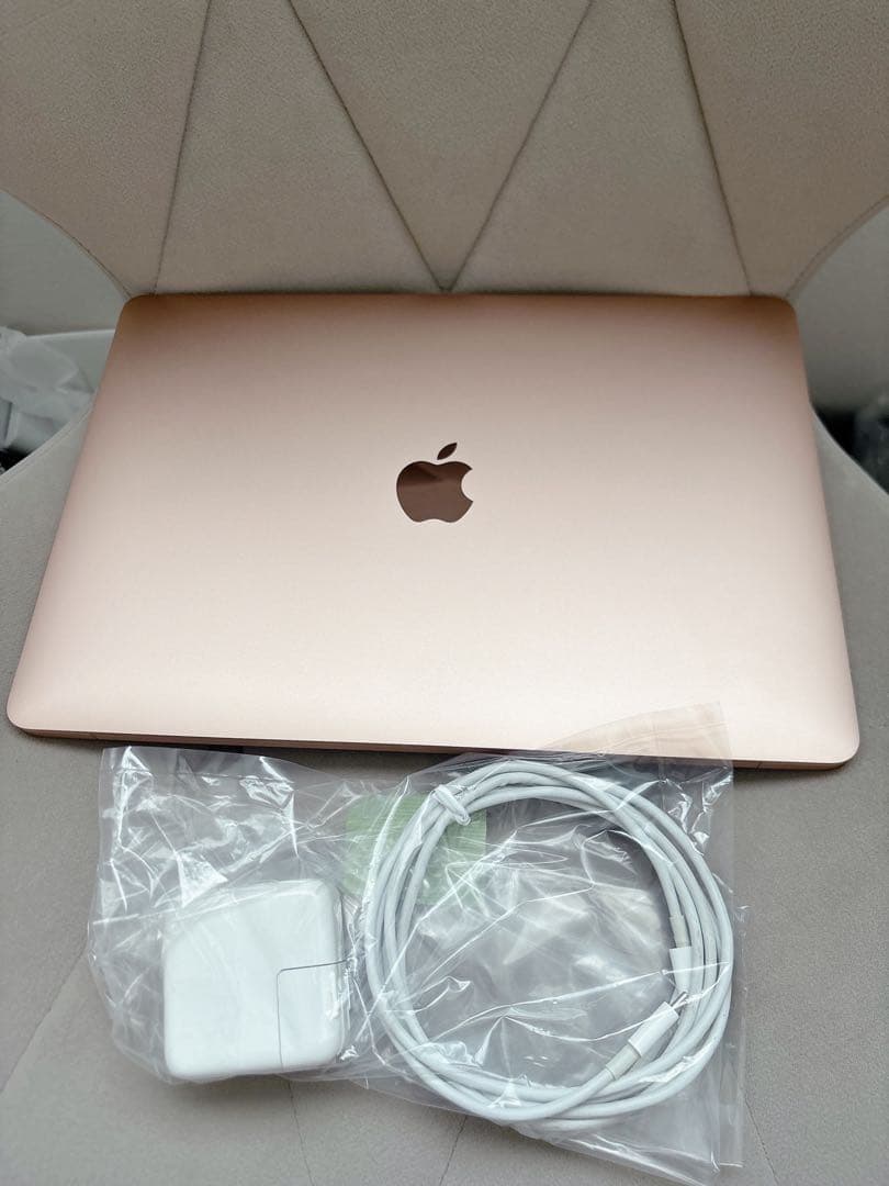 【美品】Apple MacBook Air 13inch