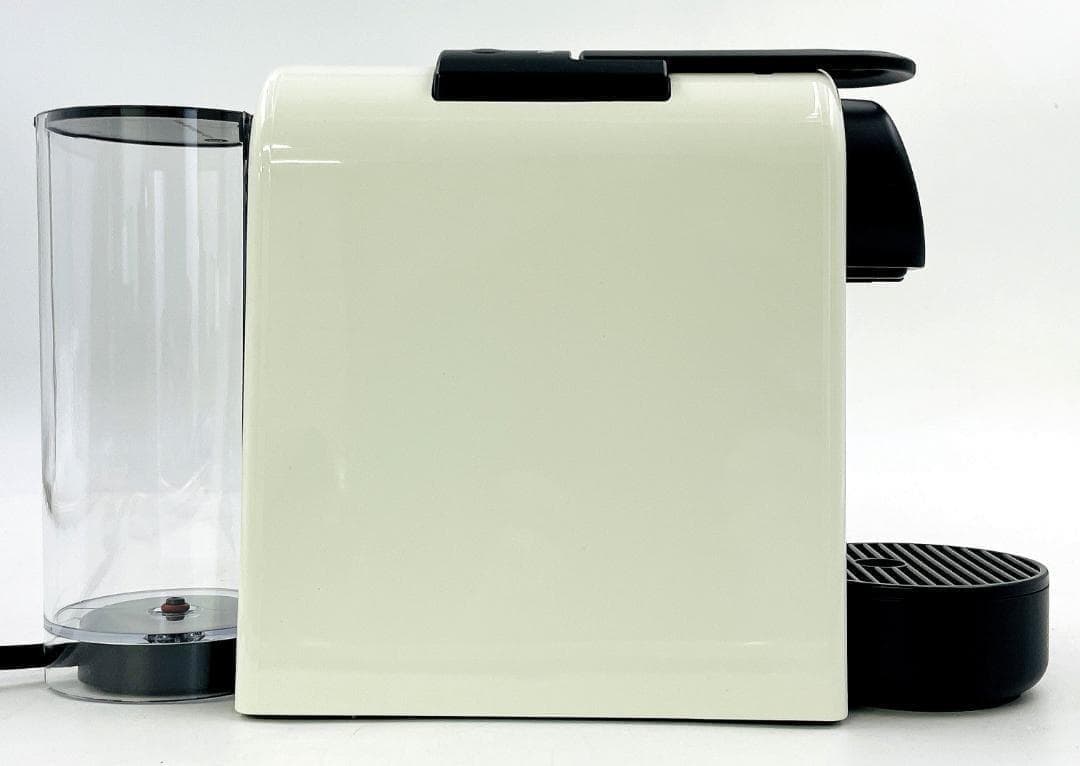 美品 ネスプレッソD30-WH エッセンサ ミニ 2025年製 R8SC12