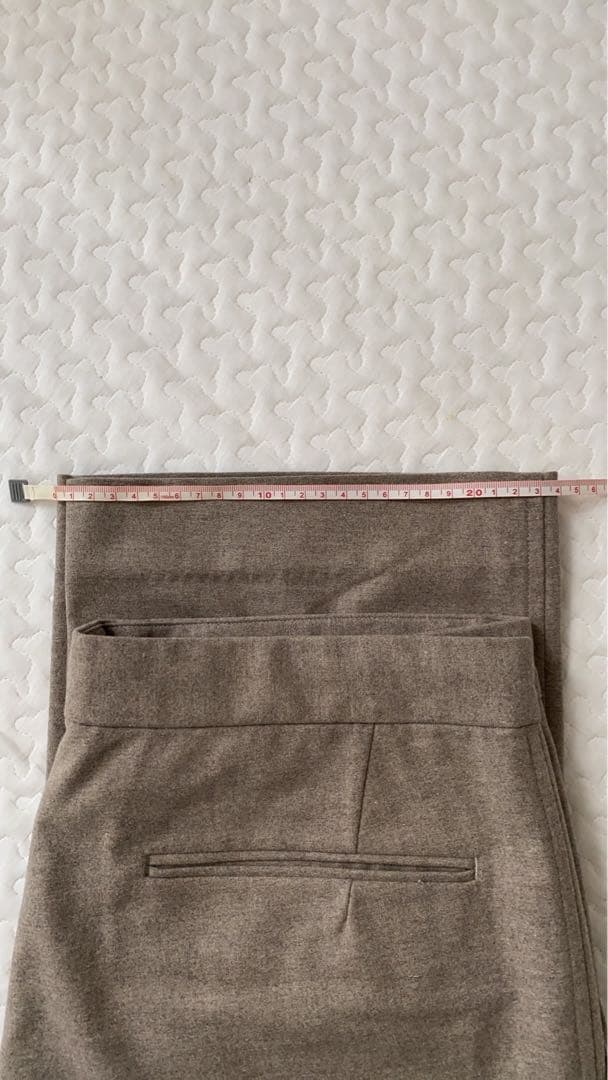 オーラリー　スラックス　パンツ