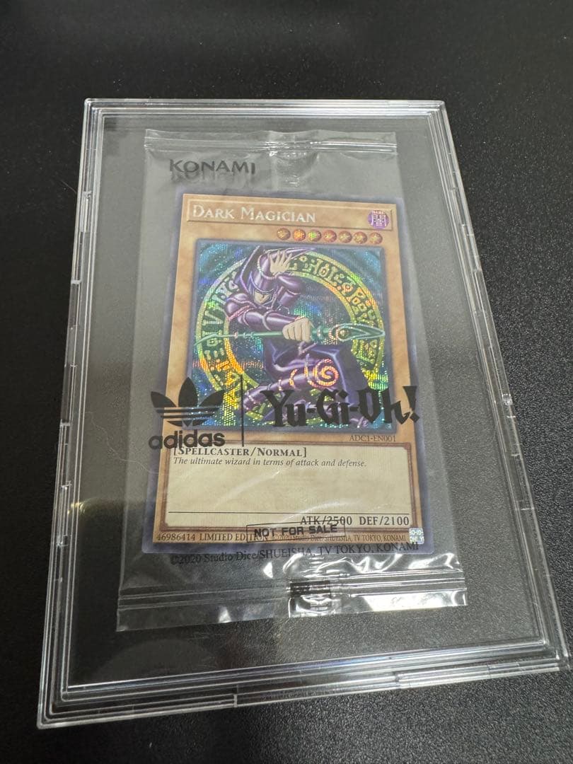 遊戯王 ブラックマジシャン adidas