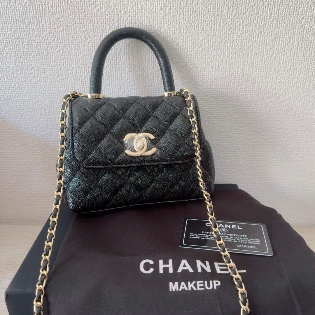 CHANEL ノベルティ キルティング ショルダーバッグ ハンドル