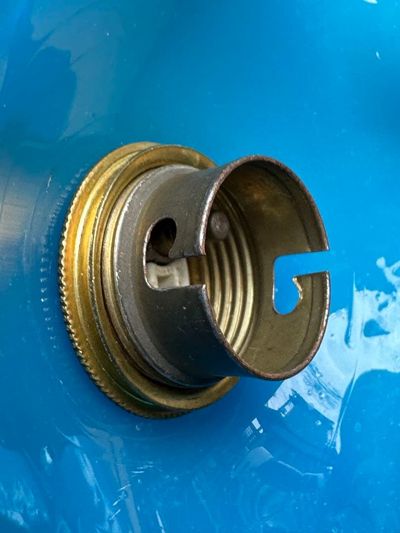 フランス アンティーク 乳白色ブルーオパリンガラスの可愛いお花アトリエランプ＊