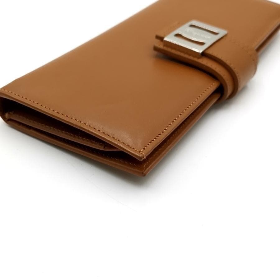 超美品 サルヴァトーレ フェラガモ 長財布 二つ折り ヴァラ 11-250983