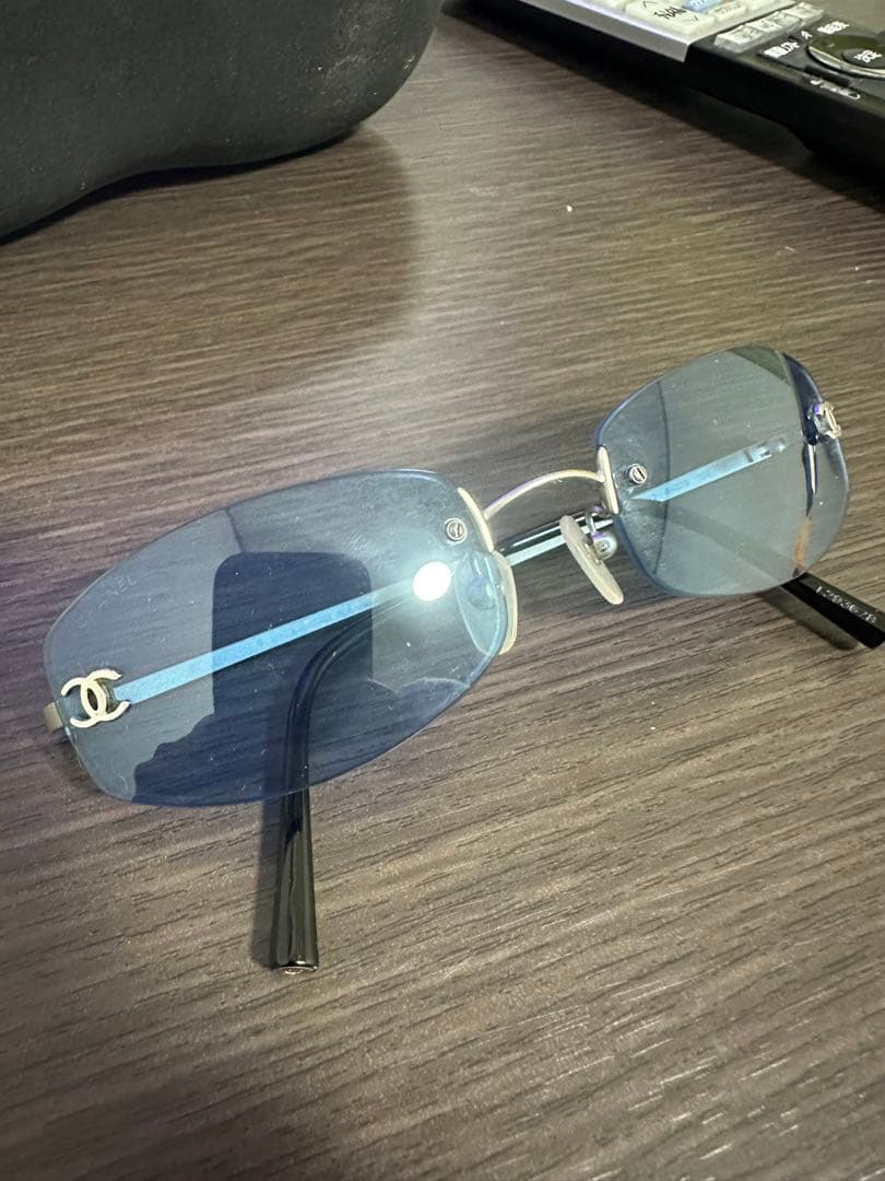 【BLACKPINKジェニー着用】CHANEL オーバル サングラス ケース付き