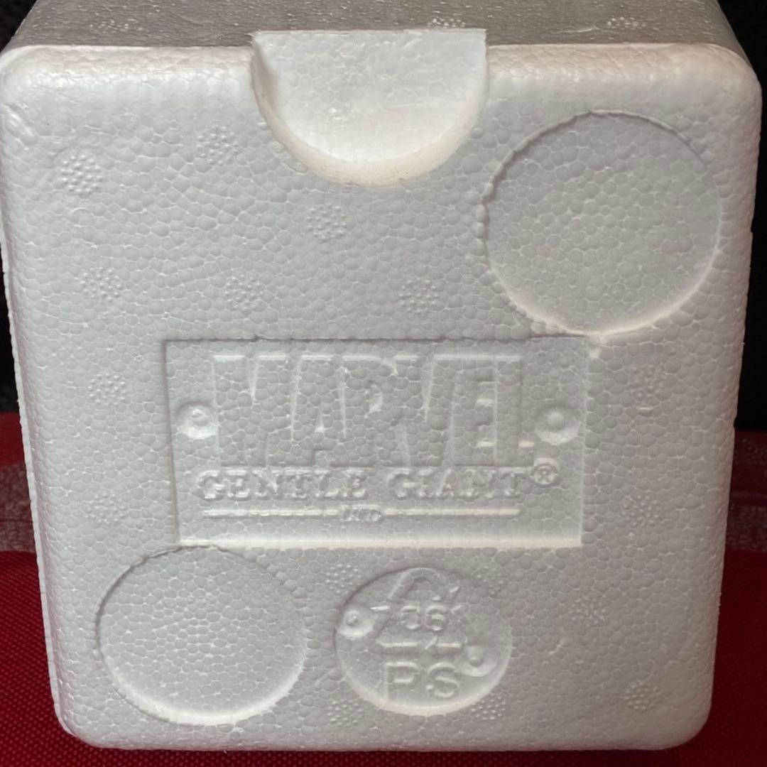 デッドプール ジェントルジャイアント ミニスタチュー 3000個限定