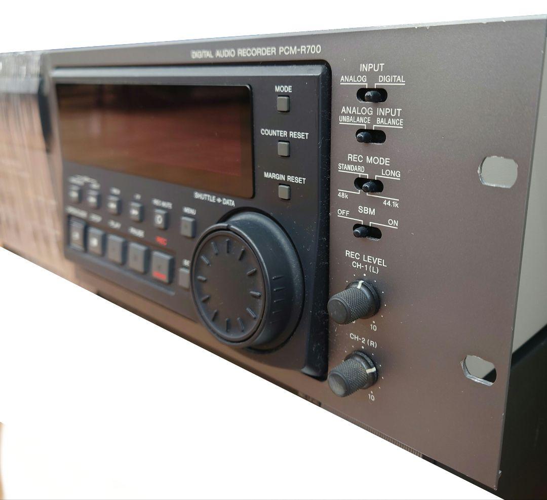 ■【定価：￥275,000】SONY　PCM-R700 DATデッキ