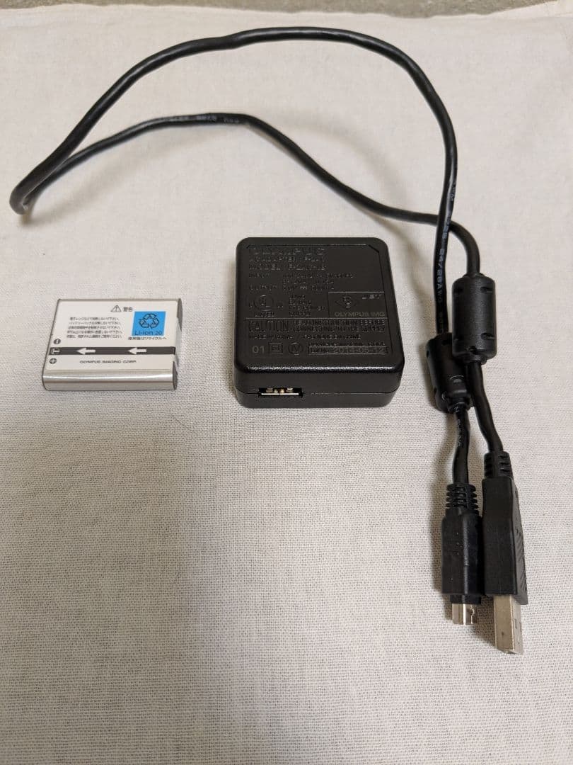 OLYMPUS　デジタルカメラSP-100EE