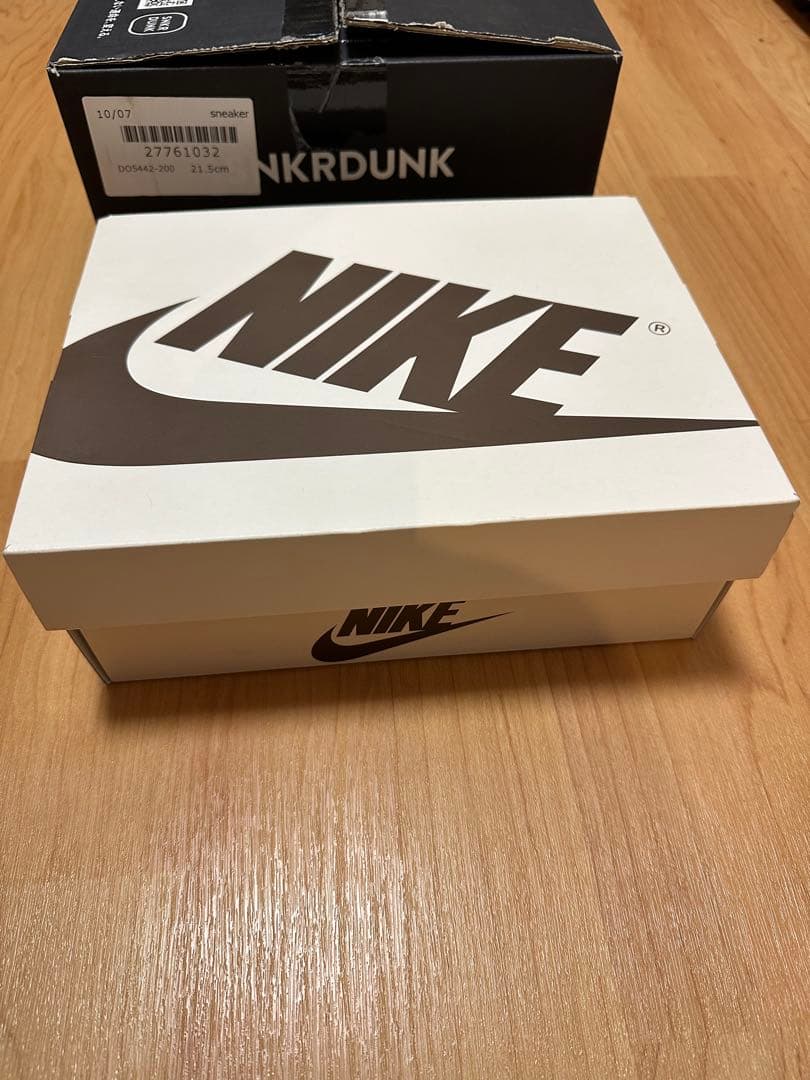 NIKE エアジョーダン1 LOW Travis リバースオリーブ 21.5