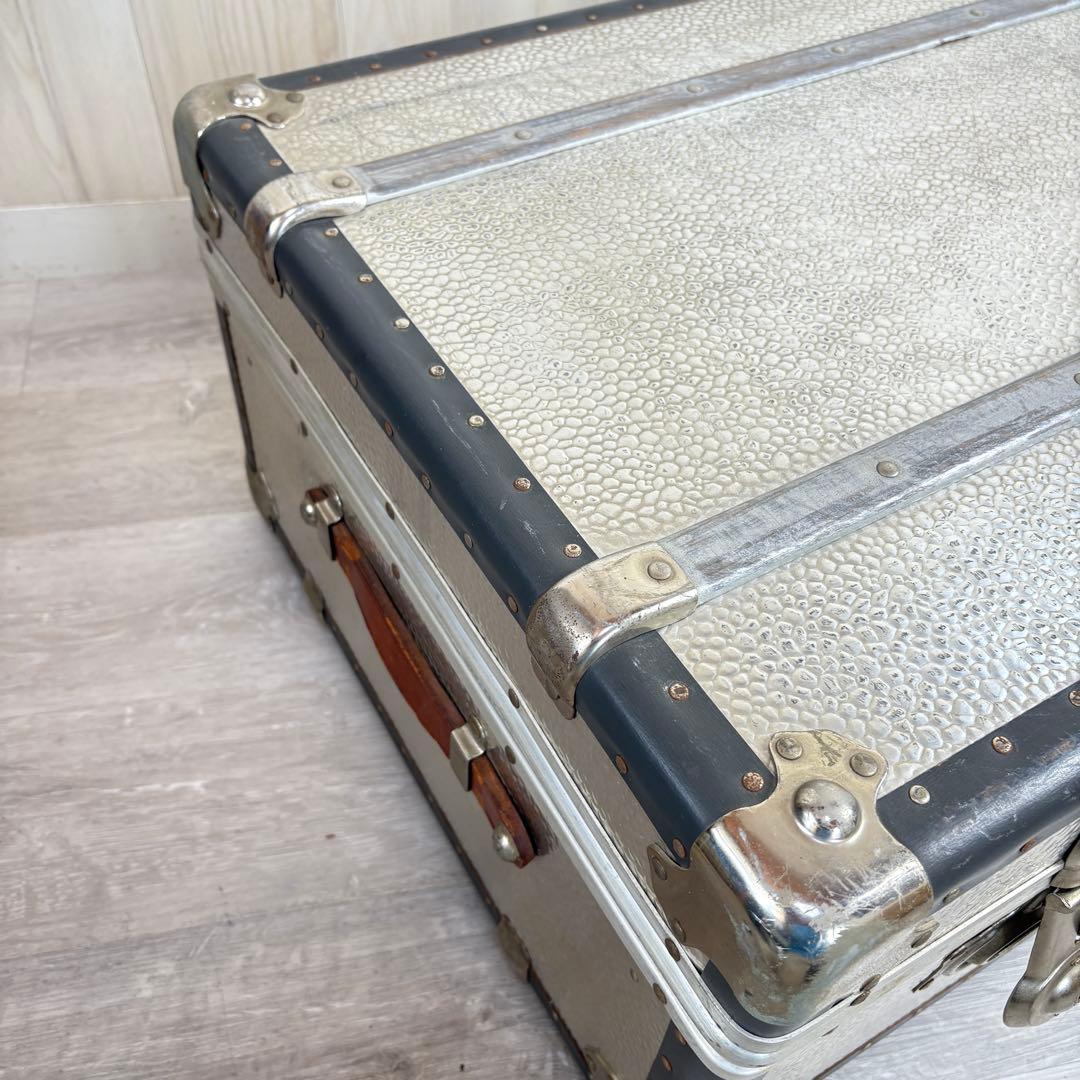 【ヴィンテージ】アルミ大型トランク 船トランク ケース インダストリアル