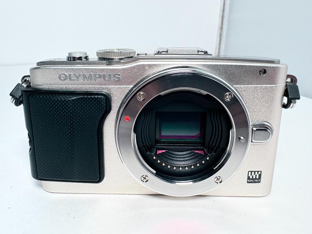 僅か546ショット オリンパス PEN Lite E-PL5 ボディ