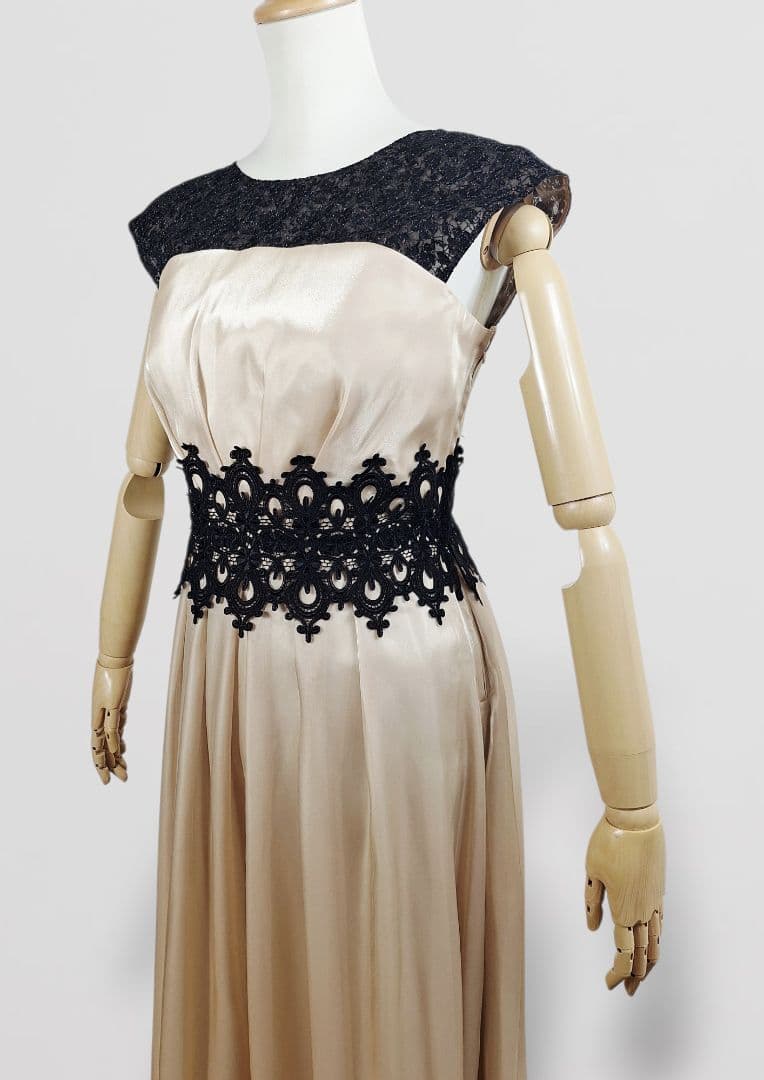 未使用　東京ソワールemotional dresses ドレスワンピース