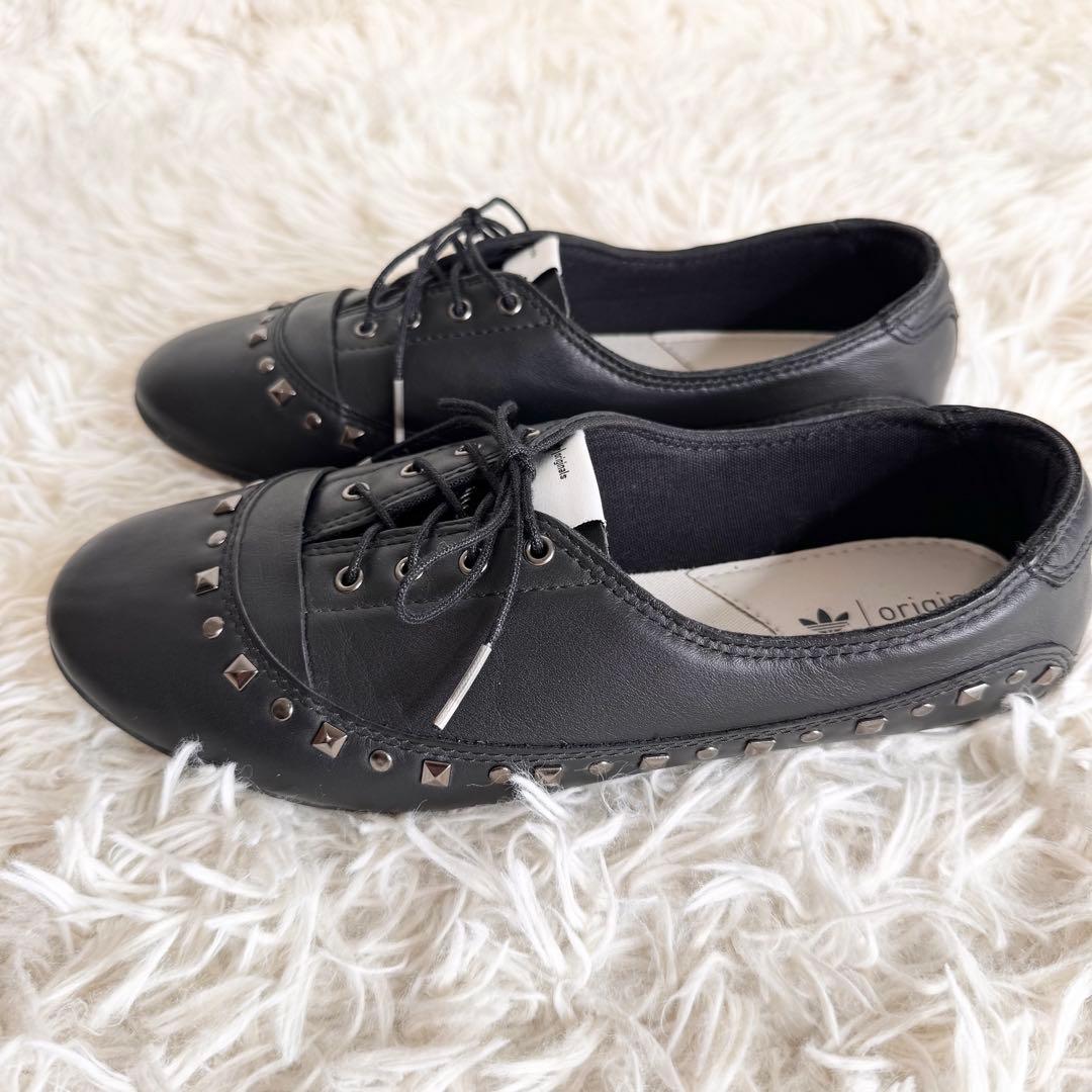 【新品】アディダス オリジナルス スタッズ レザー フラットシューズ 40周年
