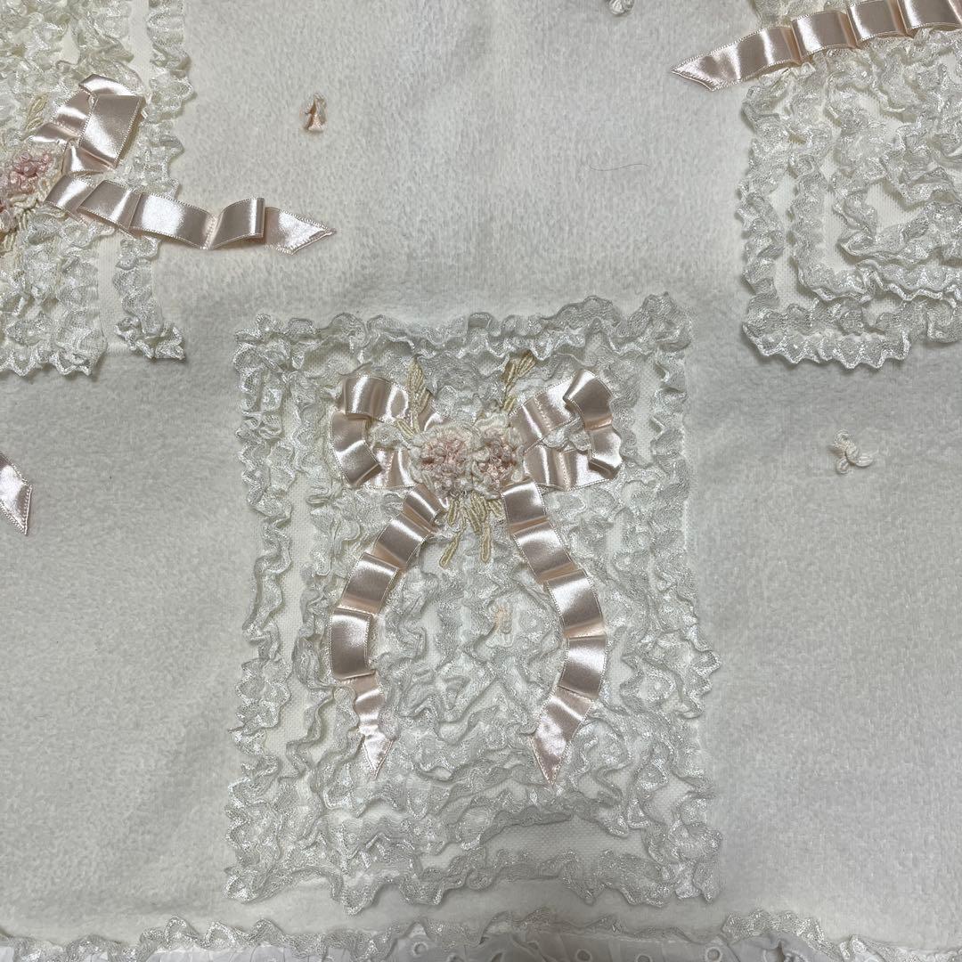 サエラヒスクローネブランケット