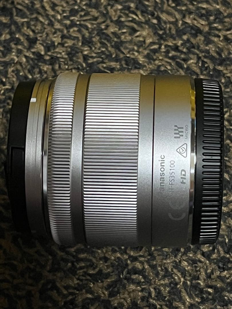 Panasonic 35-100mm ズームレンズ
