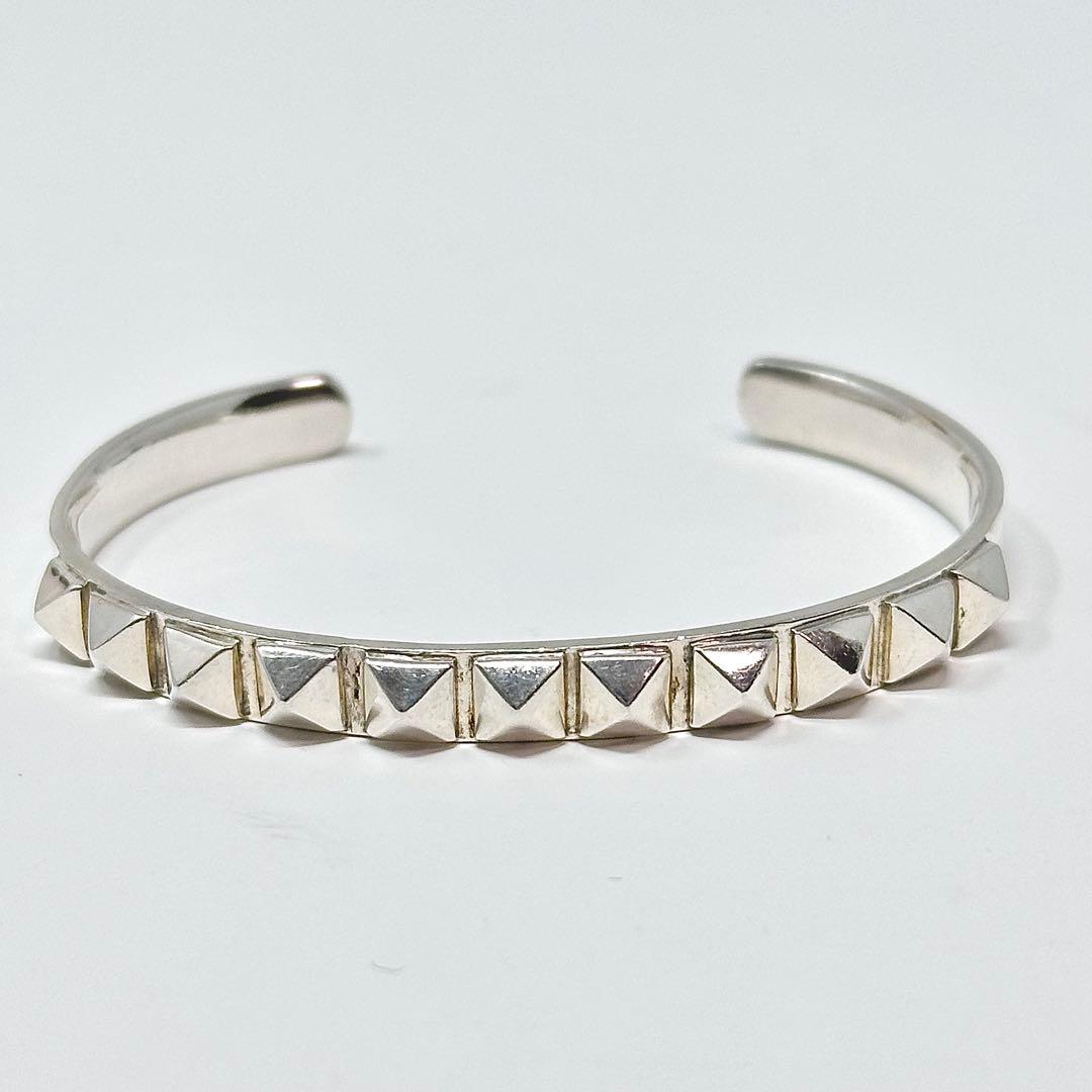 e.m. イーエム　スタッズ　ダイヤモンドポイント　シルバー　バングル