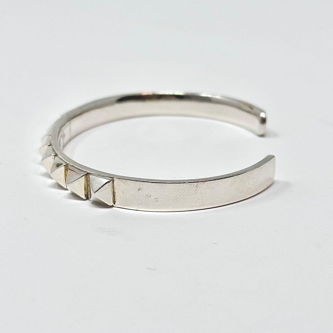 e.m. イーエム　スタッズ　ダイヤモンドポイント　シルバー　バングル