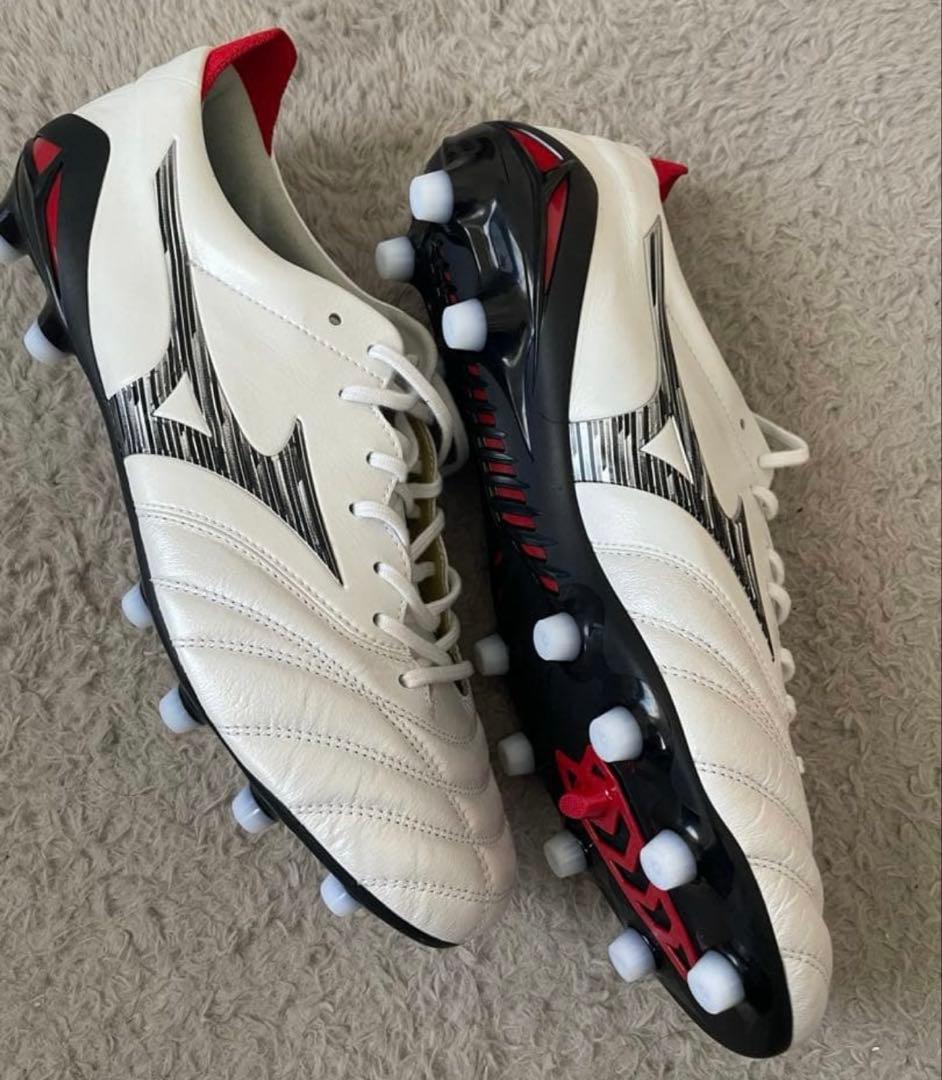 サッカースパイク　ミズノ　モレリアネオ4